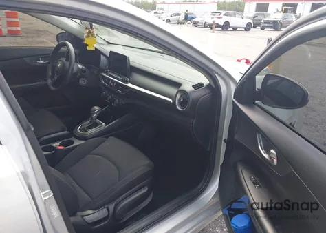 2020 Kia Forte Lxs z USA, uszkodzony, nr VIN 3KPF24AD9LE171547